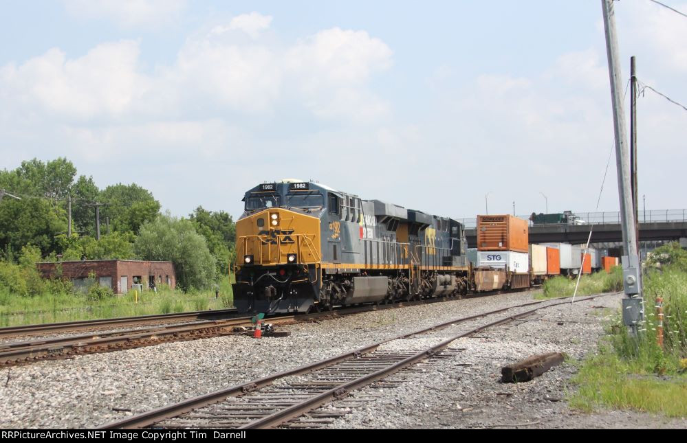 CSX 1982 leads I007